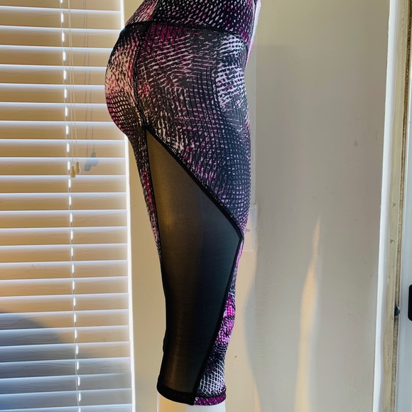 Leggings Lululemon is new !!  in perfect condition - Picture 4 of 6